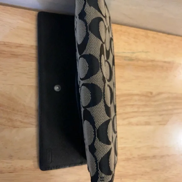 Coach Legacy Signature Checkbook Wallet With Leather Trim - Picture 9 of 15